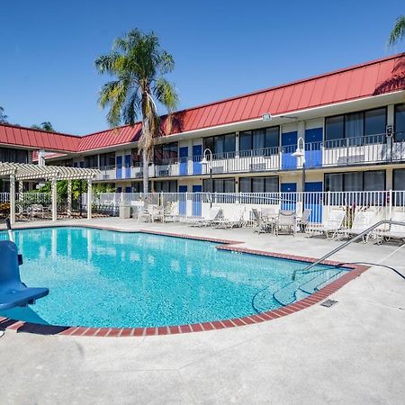 Econo Lodge Palm Harbor - Clearwater Eksteriør billede